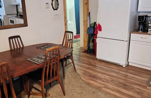 Fryeburg Apartamento | Cozy studio in charming Fryeburg with AC, WiFi. Enjoy your stay