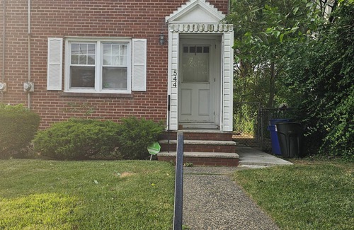 Rahway Apartamento | Cozy studio in charming Rahway with AC and WiFi