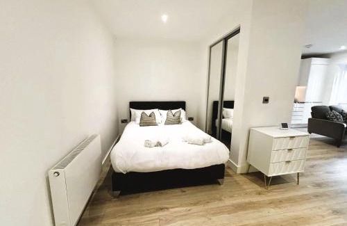 Barnt Green Apartamento | Cozy Studio in Solihull with Parking - NEC or Airport