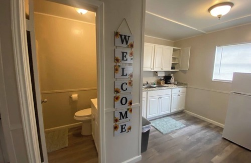 Cleveland Apartamento | Cozy studio in wonderful Cleveland with fishing and nature!