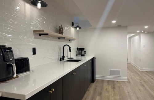 Oakville Apartamento | Cozy studio in wonderful Oakville