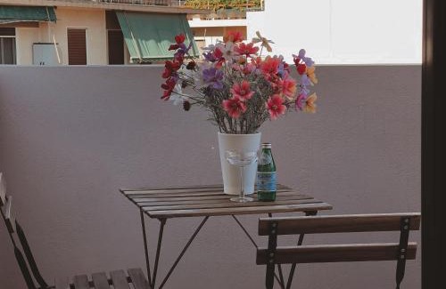 Goudi Apartamento | Cozy Studio in Zografou, close to hospitals