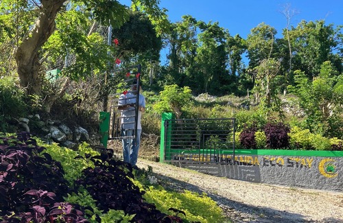 Darliston Cabaña | Jamaica vacation on Southcoast surrounded by Mountains and nature