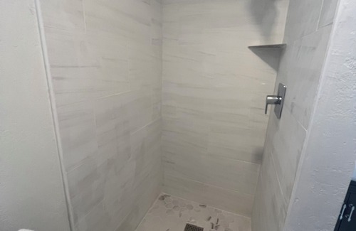 Oak Ridge Apartamento | Cozy Studio minutes away from theme park, less than 5 miles from major highways