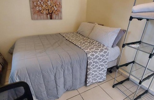 Santurce Apartamento | COZY STUDIO