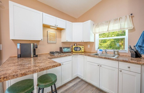 Newport Apartamento | Cozy Studio Retreat Close to East TN & SC Sites