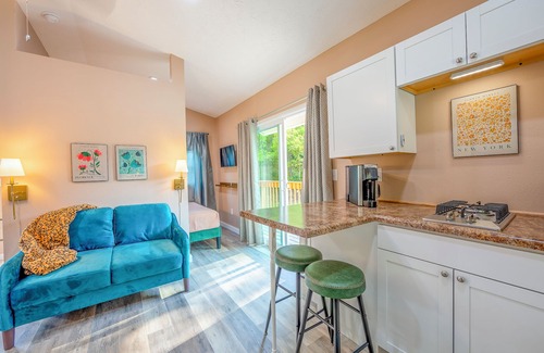 Newport Apartamento | Cozy Studio Retreat Close to East TN & SC Sites
