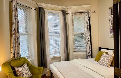 Cypress Hills Apartamento | Cozy Studio Staycation - Brooklyn close to Train stations