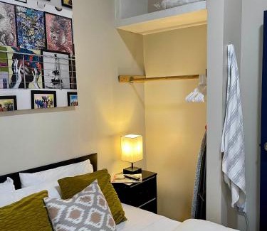 Cypress Hills Apartamento | Cozy Studio Staycation - Brooklyn close to Train stations