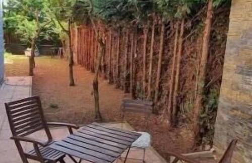 Tuchomerice Apartamento | Cozy Studio with Garden