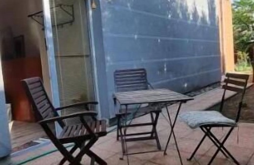Tuchomerice Apartamento | Cozy Studio with Garden