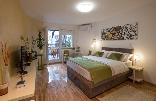 Slavija Apartamento | Cozy studio with a terrace near Slavija square