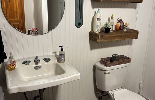 Roxbury Apartamento | Cozy studio with AC and WiFi in charming Gypsum