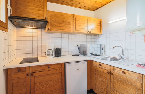 Saint-Chaffrey Apartamento | Estudio cómodo para 3 personas con balcón, piscina y Wi-Fi en Serre Chevalier