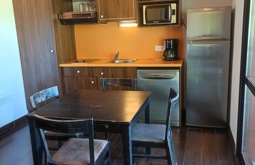 Jausiers Apartamento | Estudio cómodo con piscina, sauna, aparcamiento y admite mascotas en Jausiers