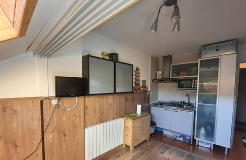 Pyrenees 2000 Apartamento | Estudio acogedor para 3 en el corazón de la estación con ascensor y parking