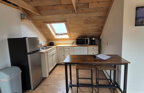 Birch Harbor Apartamento | Cozy studio with spectacular views of Bunker's Harbor in Birch Harbor!