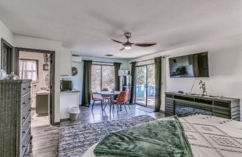 Ahwahnee Apartamento | Cozy Studio with Well-Being Retreat Near Yosemite!