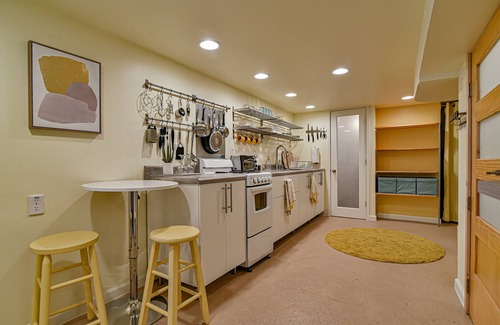 Historic Montford Apartamento | Cozy Studio within 15 minute walk of Downtown Asheville