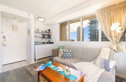 Waikiki Apartamento | Cozy Studios at Aloha Surf Close to Waikiki Beach