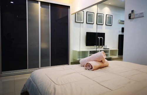 Taman Mount Austin Apartamento | Cozy Suite at Mount Austin