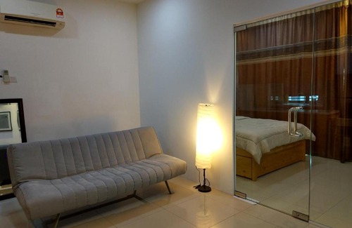 Taman Mount Austin Apartamento | Cozy Suite at Mount Austin