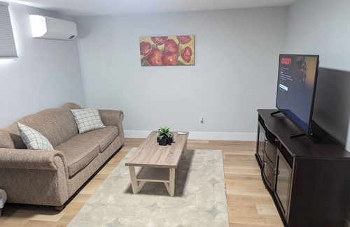 Moncton Apartamento | Cozy suite in a serene area (Magnetic Hill) near Casino in Moncton,NB