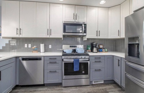 South Gull Lake Casa | Cozy Suite on Gull Lake