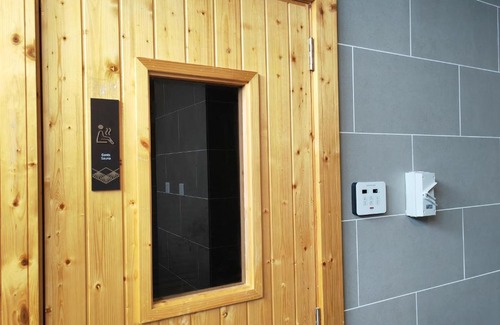 Ulu Kinta Apartamento | Cozy Suite with 270 Degree Mountain and Theme Park Views