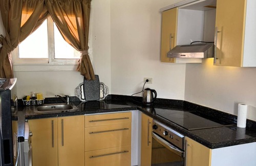 Sahl Hasheeh Apartamento | Cozy Sunny Studio with Pool View