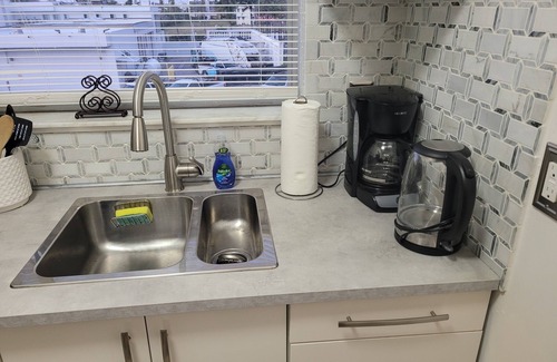 Surfside Condominio | Cozy Surfside One bedroom condo right next to the beach