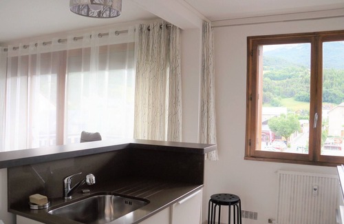 Barcelonnette Apartamento | Apartamento céntrico en Barcelonnette para 6 personas, renovado, con balcón y servicios completos