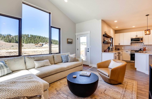Tabernash Casa | Cozy Tabernash Home w/ Fireplace & Mountain Views