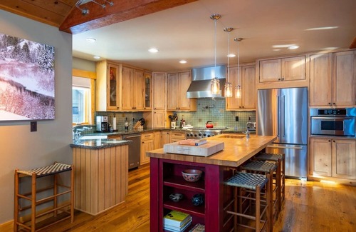 Truckee Casa | Cozy Tahoe Donner Cabin