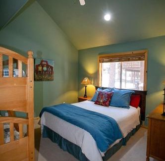Truckee Casa | Cozy Tahoe Donner Retreat