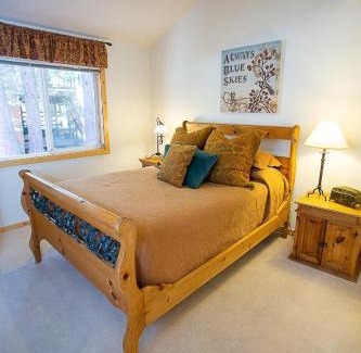 Truckee Casa | Cozy Tahoe Donner Retreat