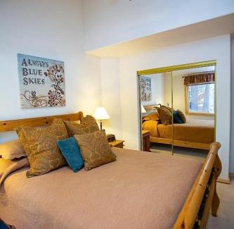 Truckee Casa | Cozy Tahoe Donner Retreat