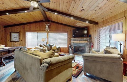 Truckee Casa | Cozy Tahoe Donner Retreat