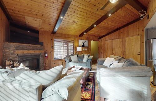Truckee Casa | Cozy Tahoe Donner Retreat