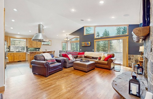 Tahoe Paradise Casa | Cozy Tahoe home near the best of South Lake w/ fireplace, WiFi, & skiing nearby