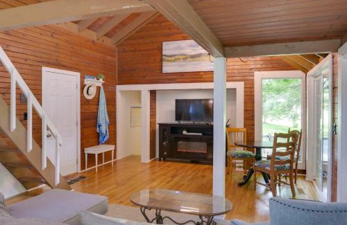 Tullahoma Casa | Cozy Tennessee Cabin with Deck, Grill and Fire Pit!