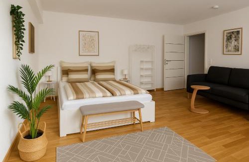 Meerbusch Apartamento | Cozy Terrace Studio near Düsseldorf Messe-Fair & Airport I 15 Min