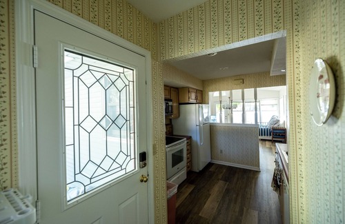 North Webster Cabaña | Cozy three-bedroom cottage perfect for a lakeside get-away