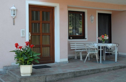 Schnaittach Apartamento | Acogedor apartamento de tres estrellas con terraza