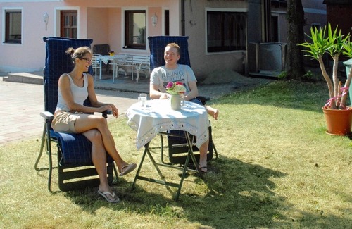 Schnaittach Apartamento | Acogedor apartamento de tres estrellas con terraza