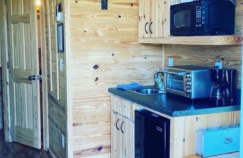 Hartwell Casa | 2 Cozy Tiny Homes 1 mile from Lake Hartwell