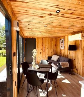 Matsloot Casa | Cozy Tiny House bij het Leekstermeer