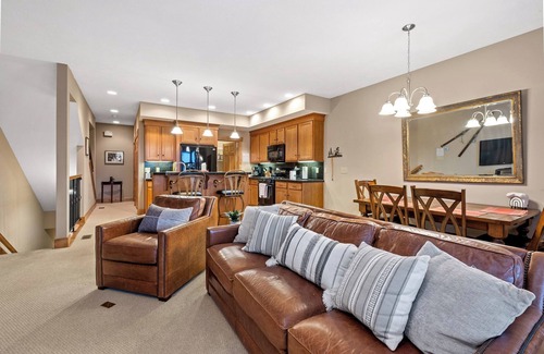 Champion Casa | Cozy top of the mountain retreat at 7Springs Resort
