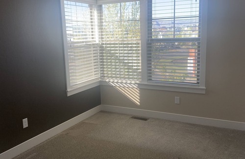 Daybreak Casa | Cozy Town home 2mins Away from Lake