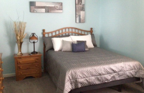 Dundalk Casa | Cozy Townhome in Baltimore, County
